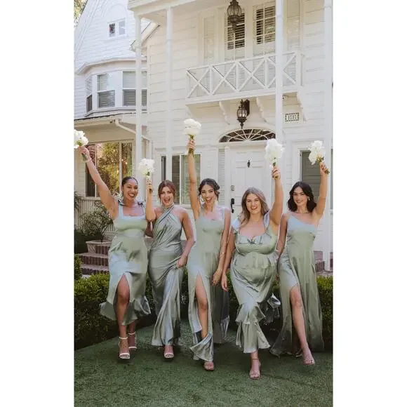 Show Me Your Mumu Shannon One Shoulder Dress
Prom Evening Maxi Slit Dress $198 - Picture 4 of 12